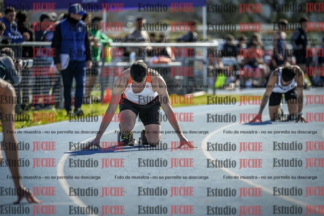 Fotos de los 400 m llanos de varones