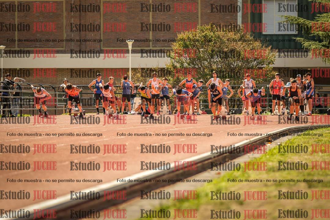 Fotos de los 100 m llanos de varones