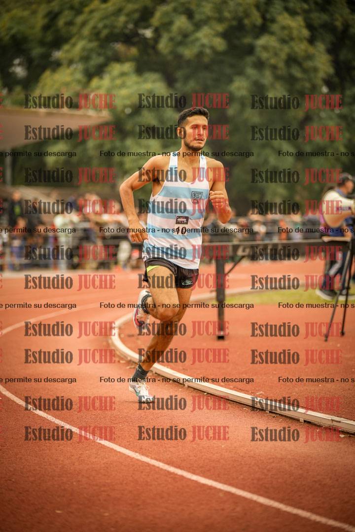 Fotos de los 800 m llanos de varones