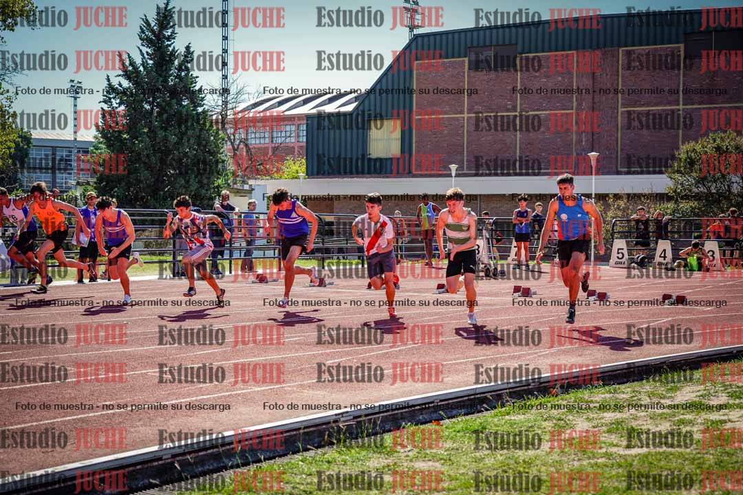 Fotos de los 100 m llanos de varones