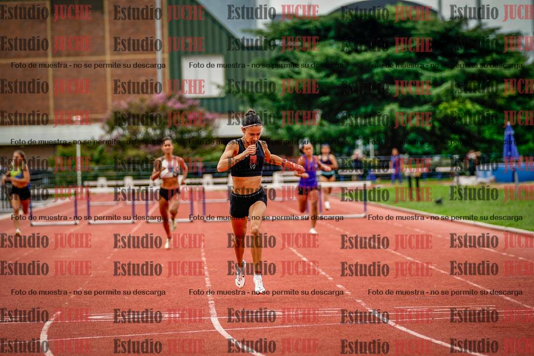 Fotos de los 400 m con vallas de mujeres