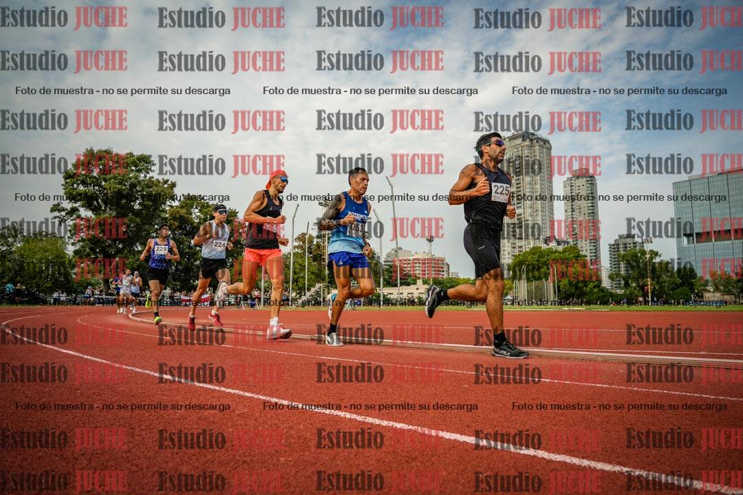Fotos de los 3000 m llanos de varones