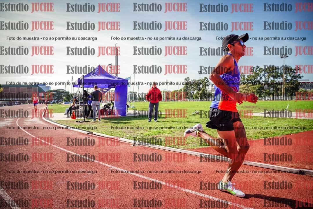 Fotos de los 800 m llanos de varones