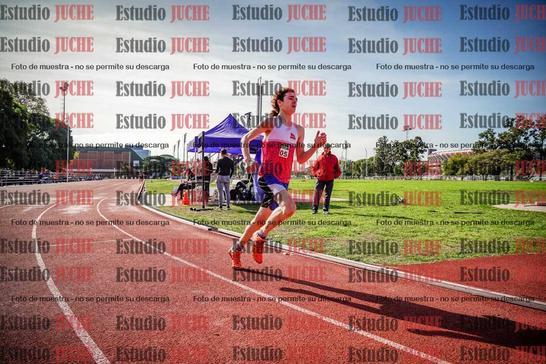 Fotos de los 800 m llanos de varones