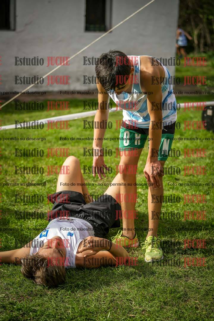 Fotos de la llegada del cross de 2000 m