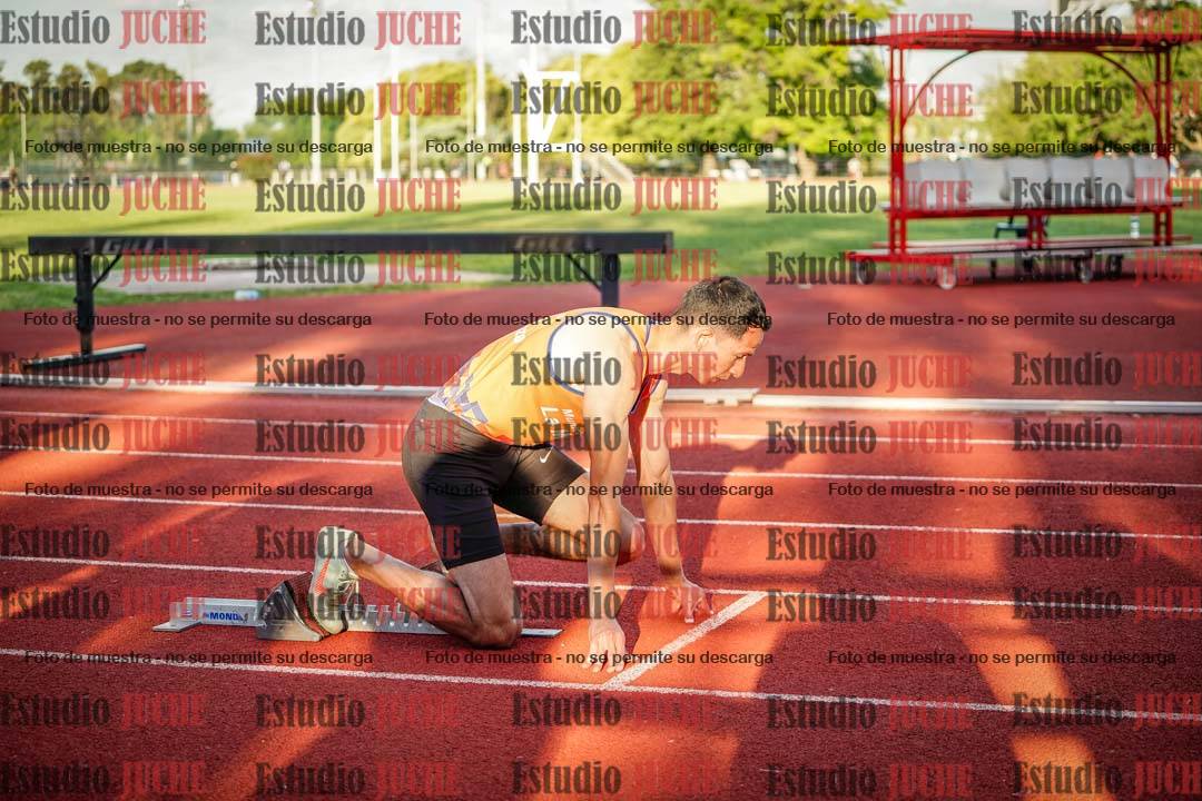 Fotos de los 400 m llanos de varones