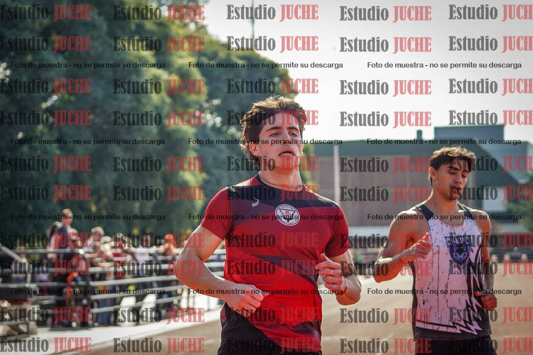 Fotos de los 200 m llanos de varones