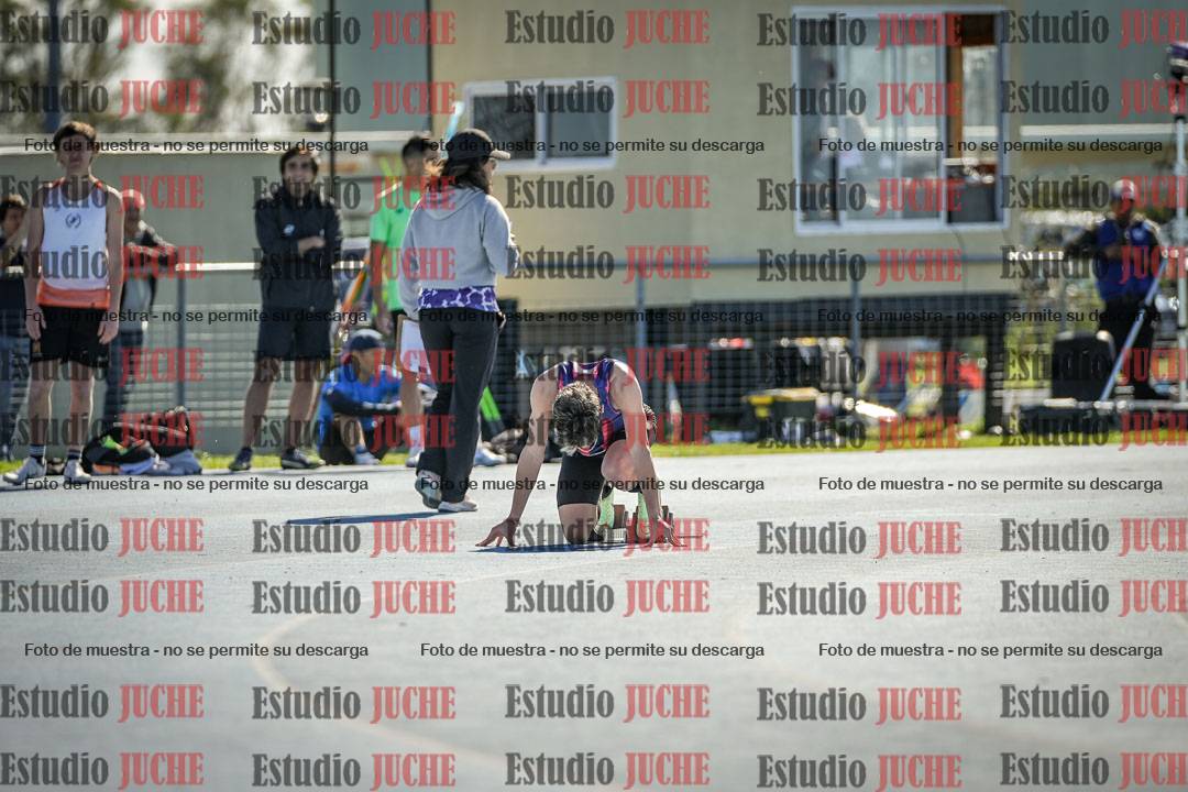 Fotos de los 400 m llanos de varones