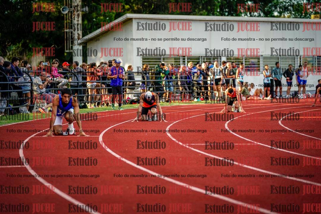 Fotos de los 400 m llanos de varones