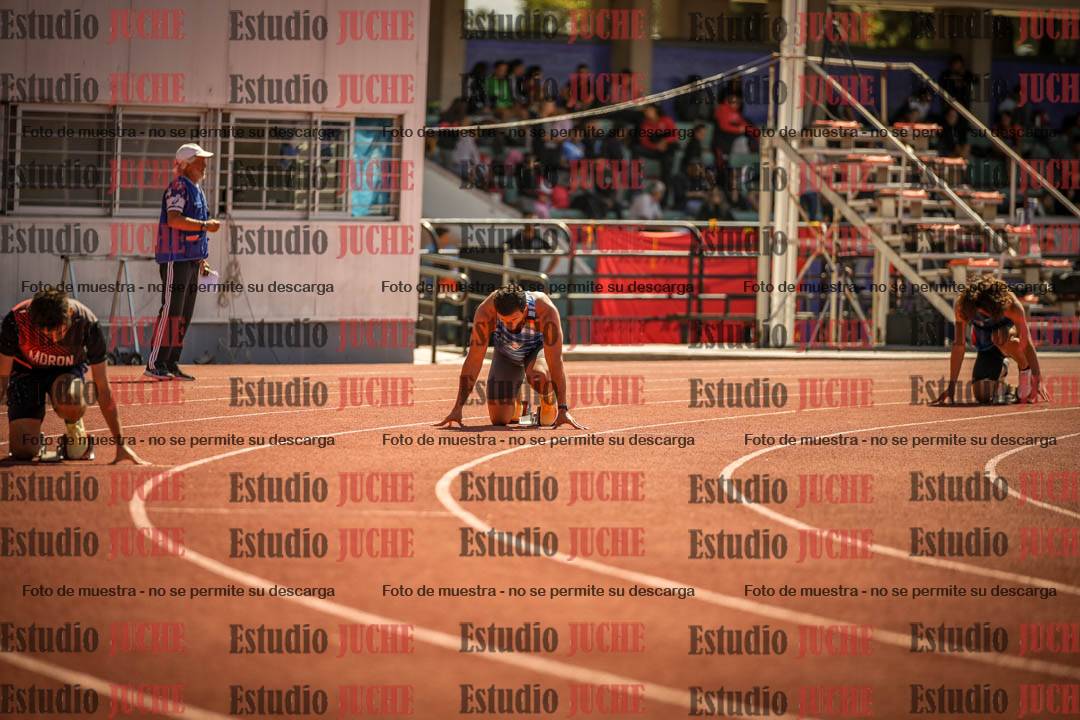 Fotos de los 400 m llanos de varones