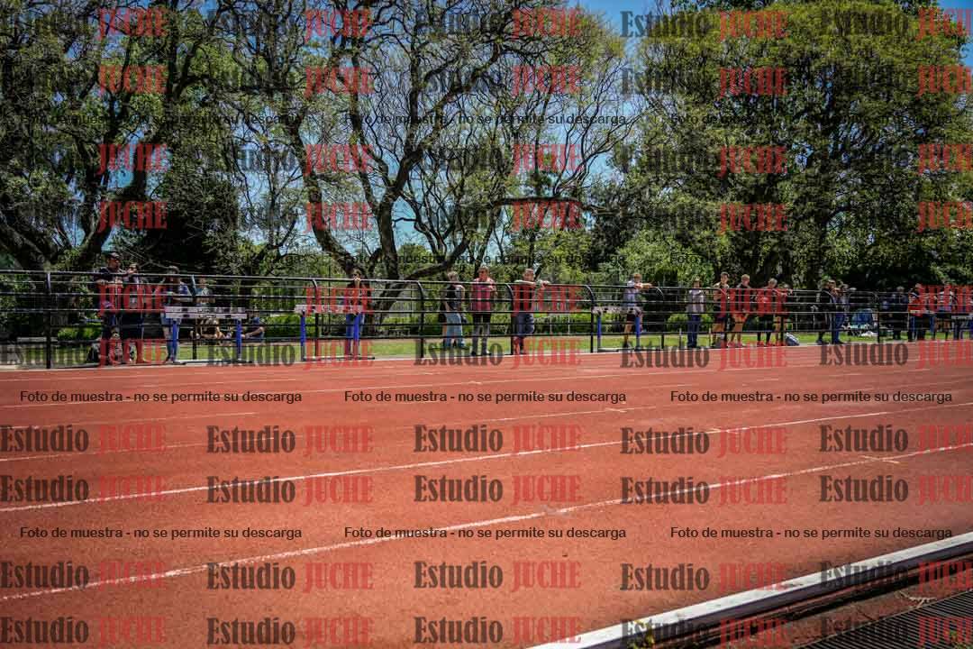 Fotos de los 100 m llanos de varones