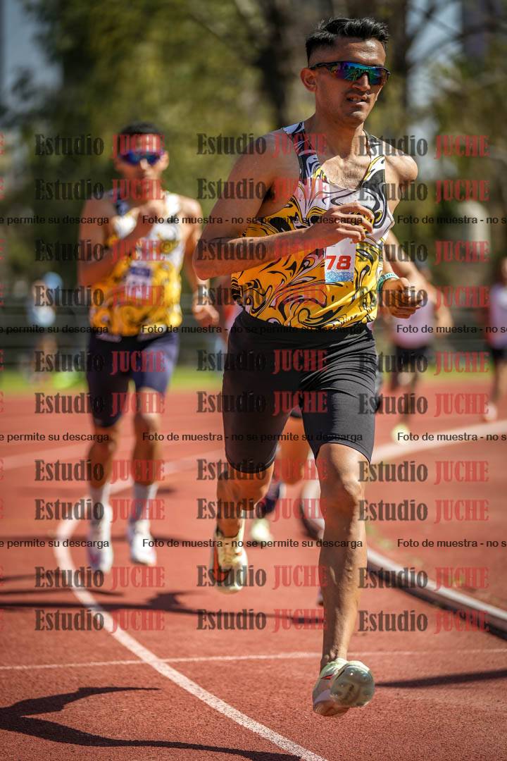 Fotos de los 1500 m llanos de varones