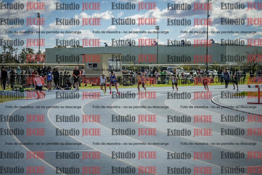 Fotos de los 800 m llanos de varones