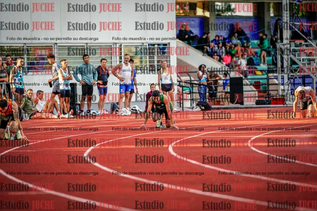 Fotos de los 400 m llanos de varones
