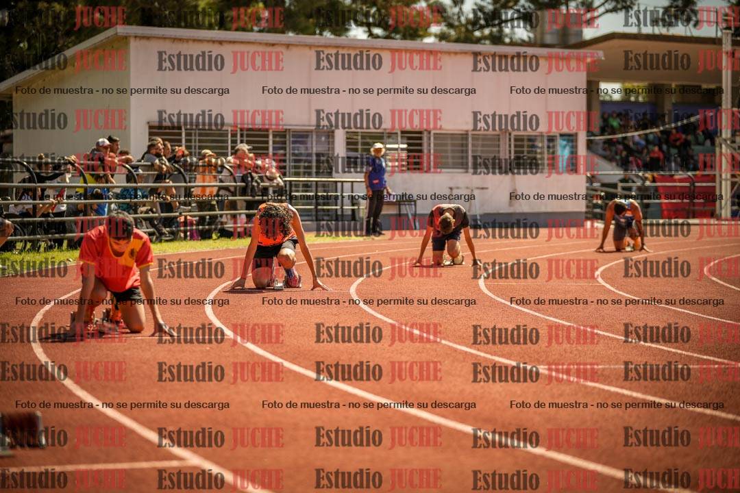 Fotos de los 400 m llanos de varones