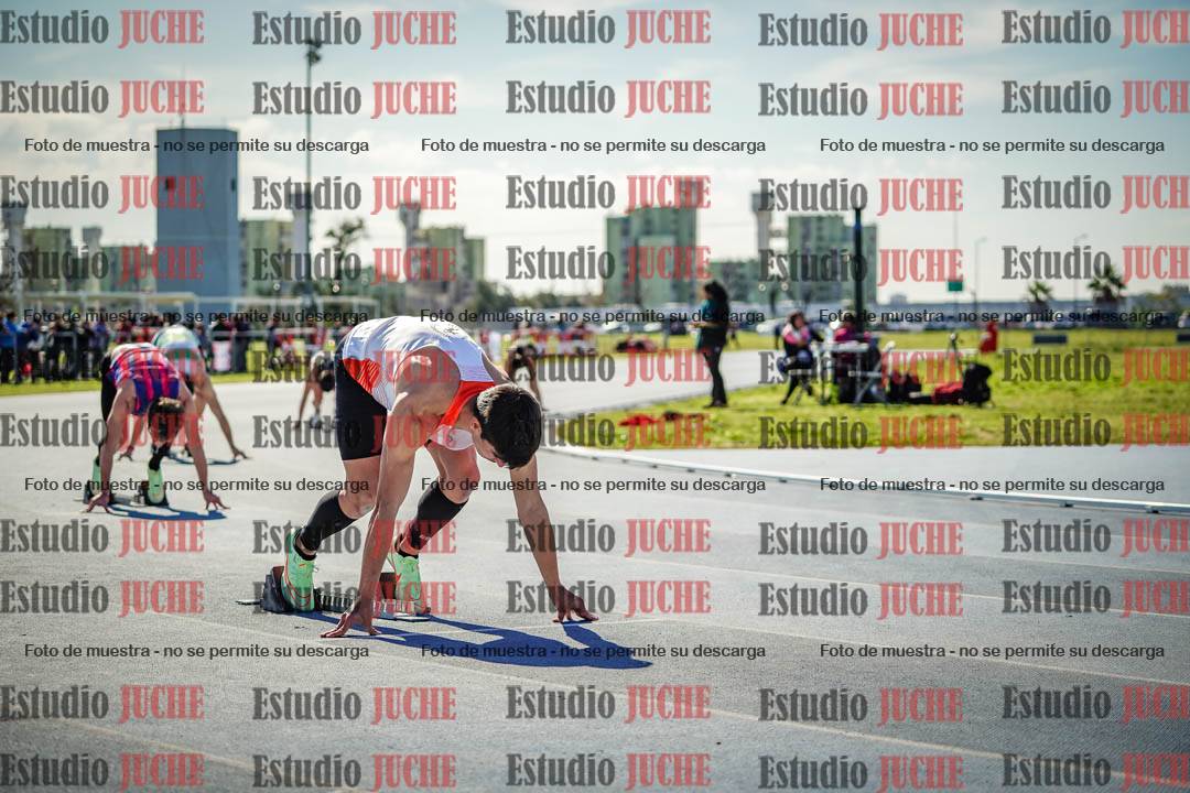 Fotos de los 400 m llanos de varones