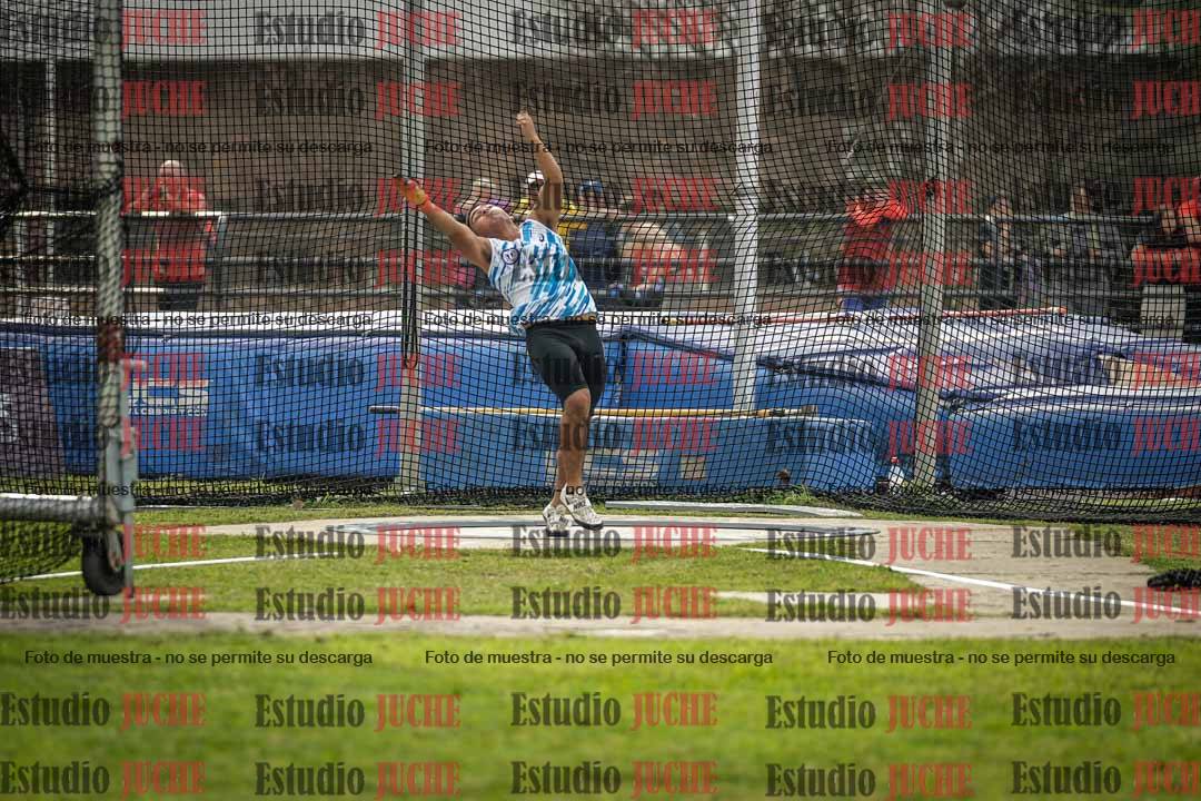 Fotos del lanzamiento de martillo de varones