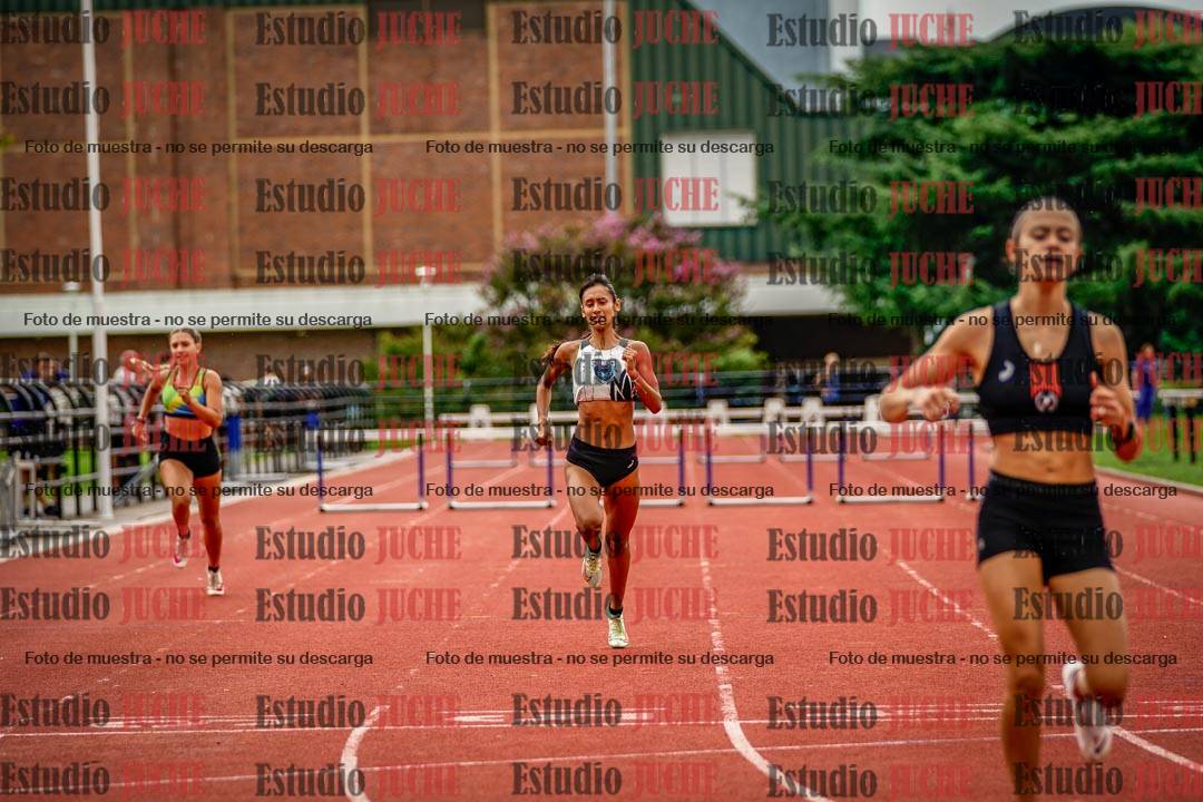 Fotos de los 400 m con vallas de mujeres