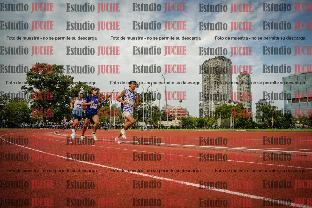 Fotos de los 3000 m llanos de varones