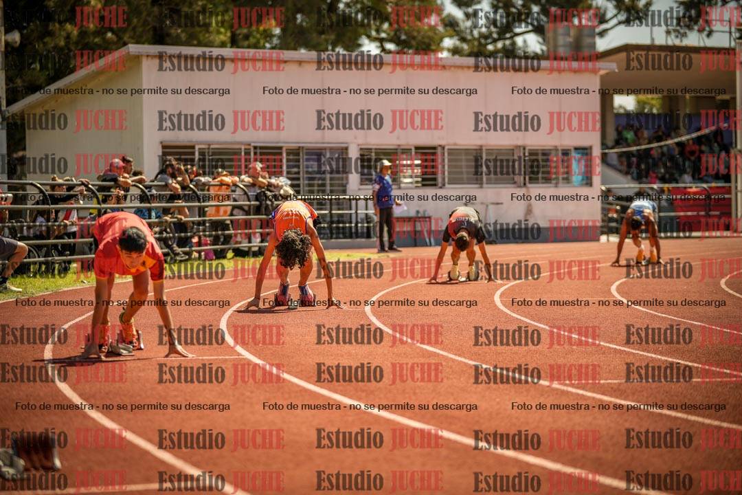 Fotos de los 400 m llanos de varones
