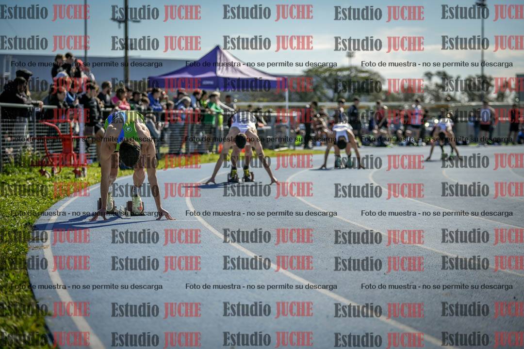 Fotos de los 400 m llanos de varones