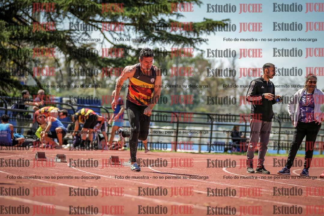 Fotos de los 100 m llanos de varones