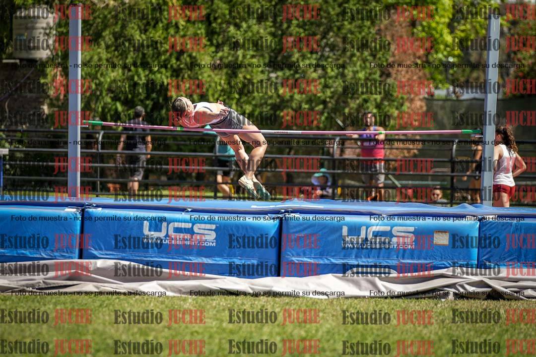 Fotos del salto en alto de mujeres