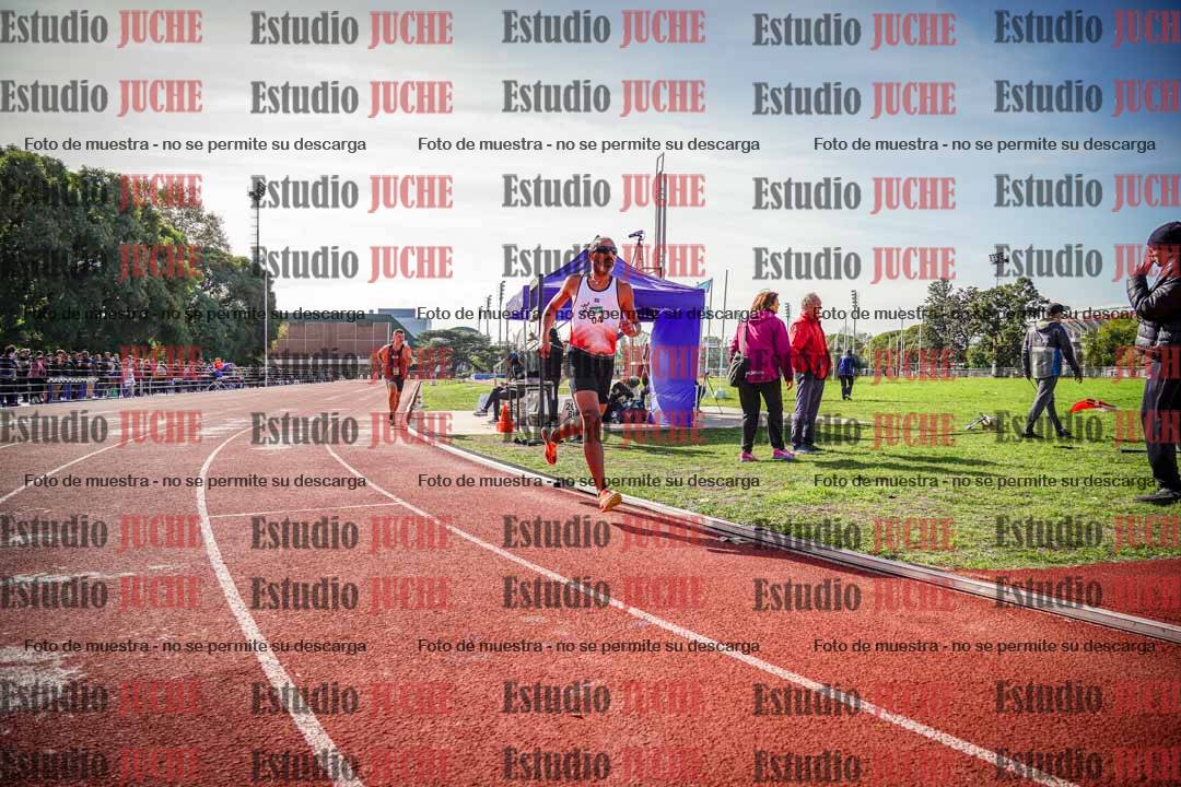 Fotos de los 800 m llanos de varones