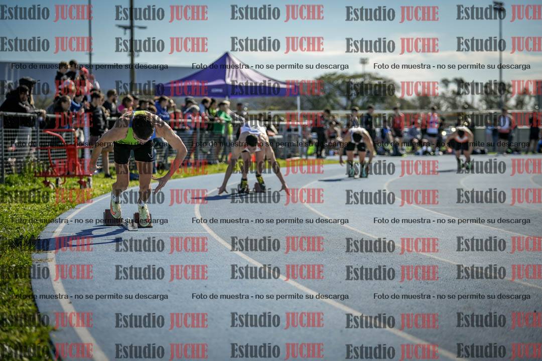 Fotos de los 400 m llanos de varones