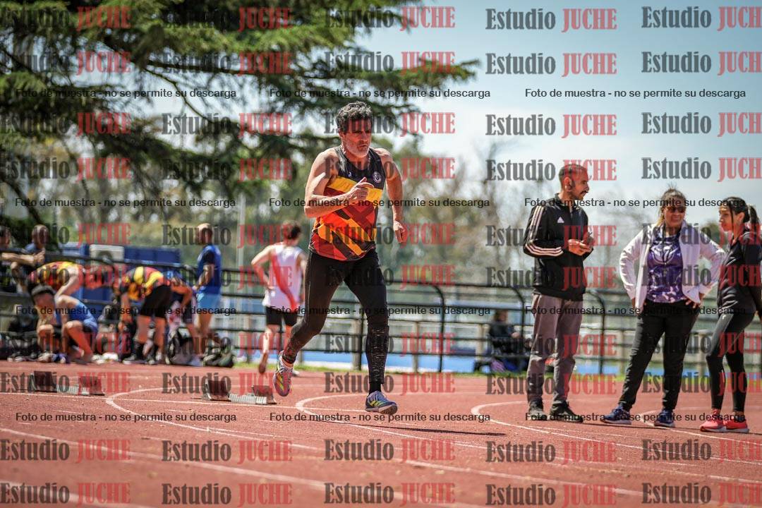 Fotos de los 100 m llanos de varones