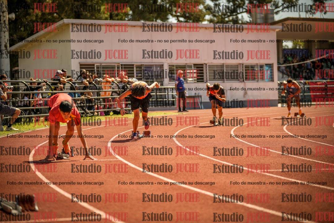 Fotos de los 400 m llanos de varones