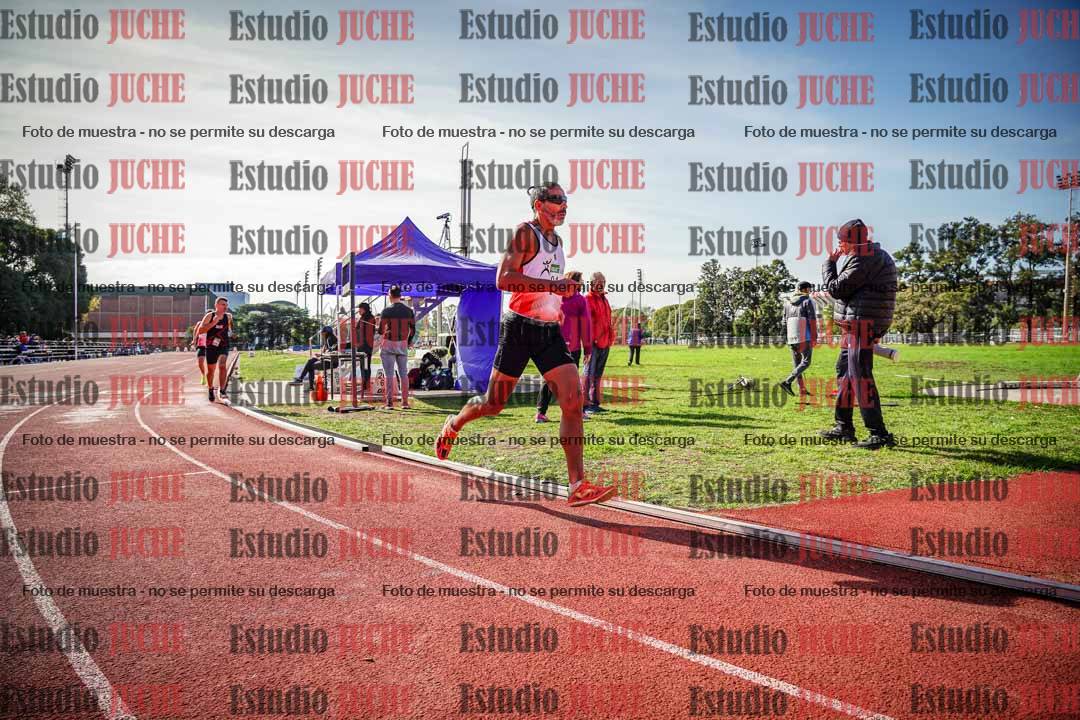Fotos de los 800 m llanos de varones