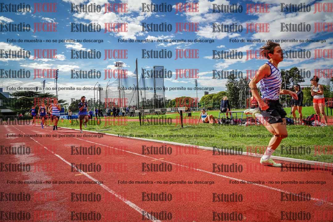 Fotos de los 600 m llanos de varones