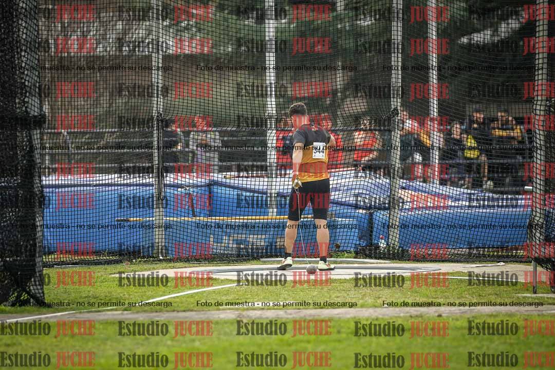 Fotos del lanzamiento de martillo de varones