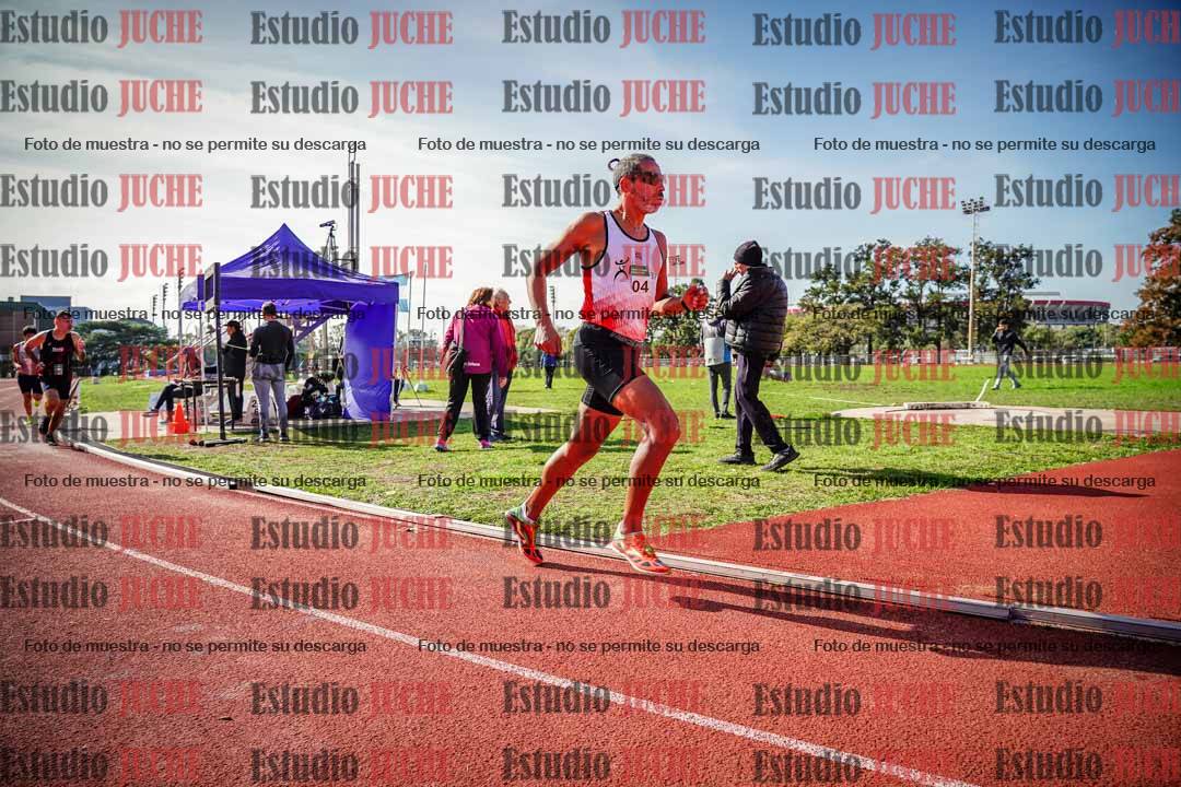 Fotos de los 800 m llanos de varones
