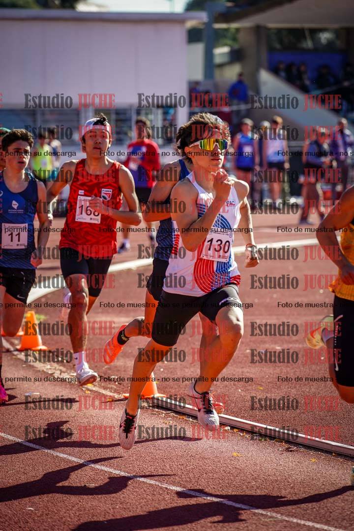 Fotos de los 800 m llanos de varones