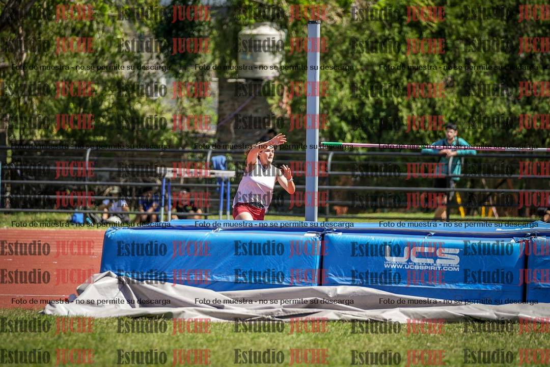 Fotos del salto en alto de mujeres