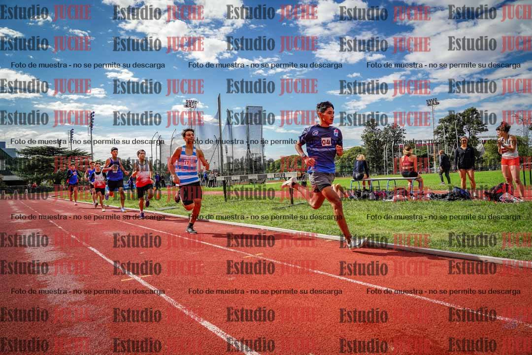 Fotos de los 600 m llanos de varones