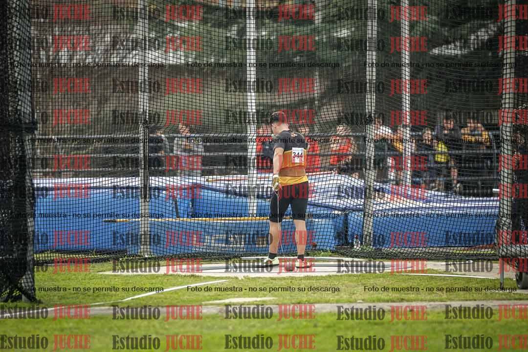 Fotos del lanzamiento de martillo de varones