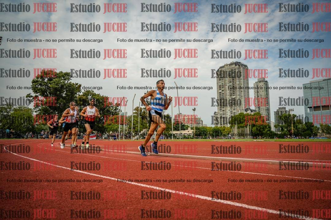 Fotos de los 3000 m llanos de varones