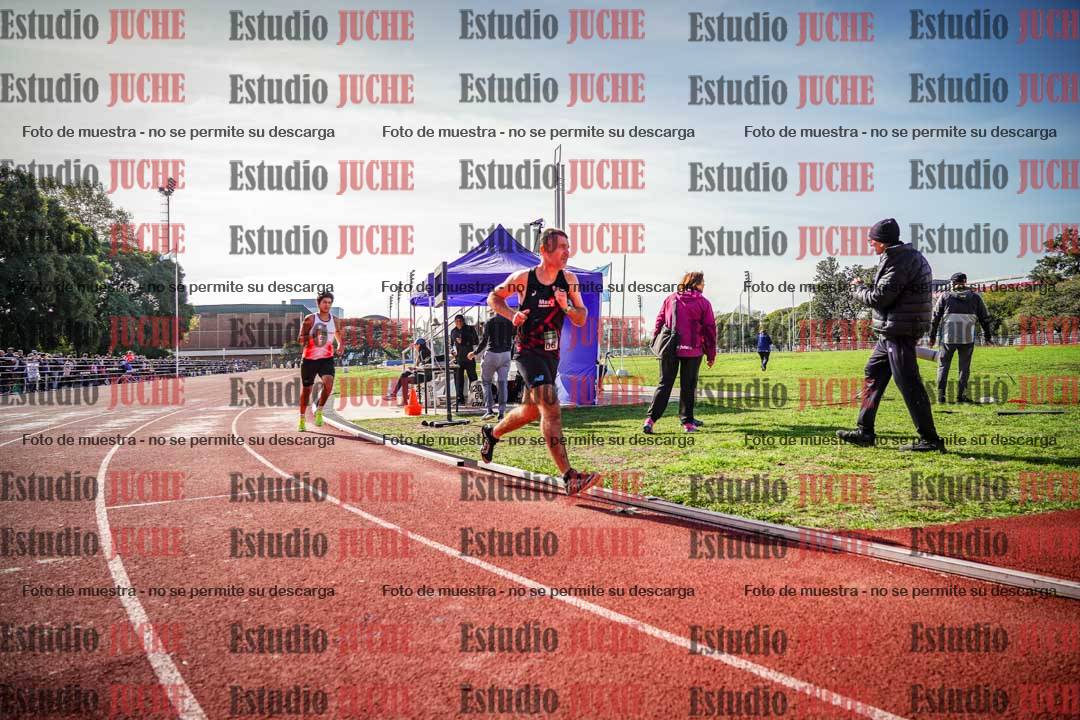 Fotos de los 800 m llanos de varones