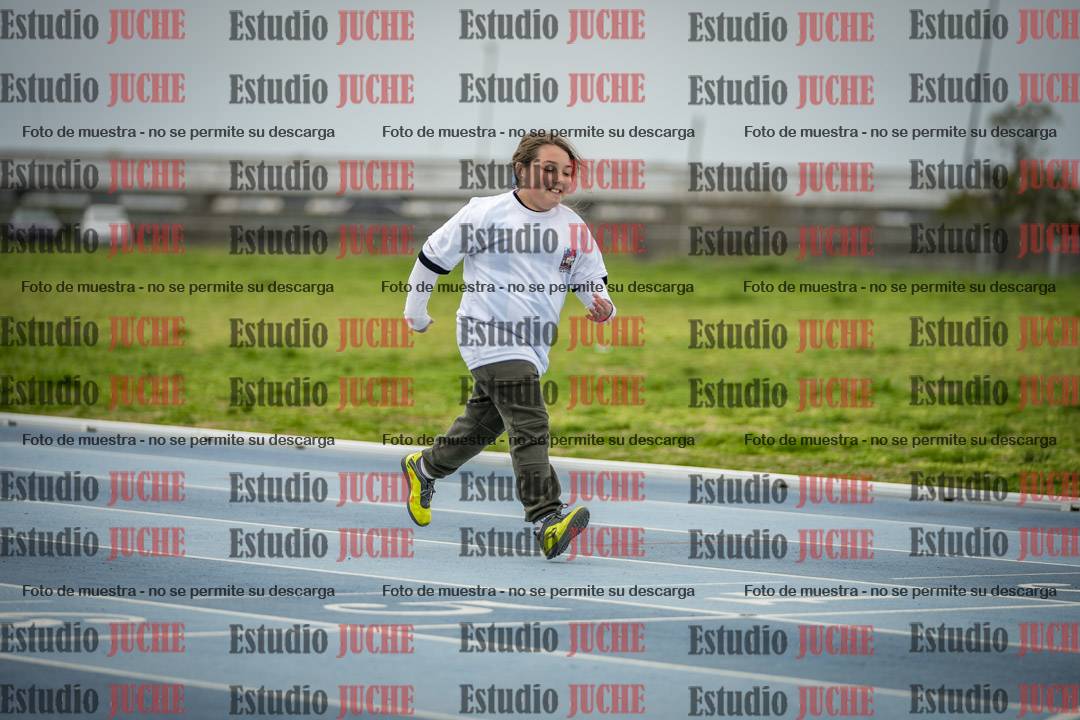 Fotos de los 50 m llanos de mujeres - U12