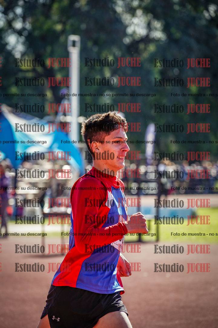 Fotos de los 800 m llanos de varones