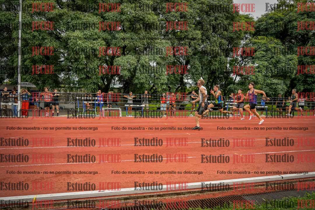 Fotos de los 100 m llanos de varones