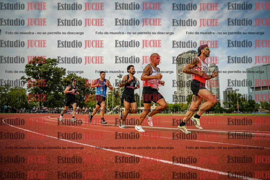 Fotos de los 3000 m llanos de varones