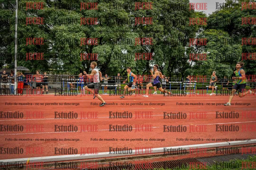 Fotos de los 100 m llanos de varones