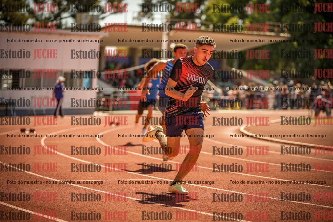 Fotos de los 400 m llanos de varones