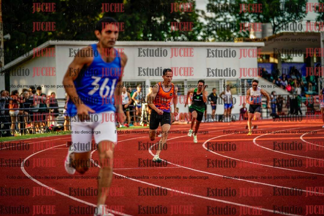 Fotos de los 400 m llanos de varones