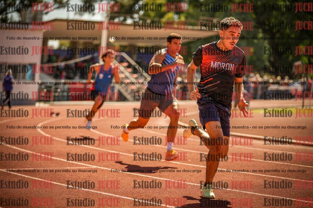 Fotos de los 400 m llanos de varones