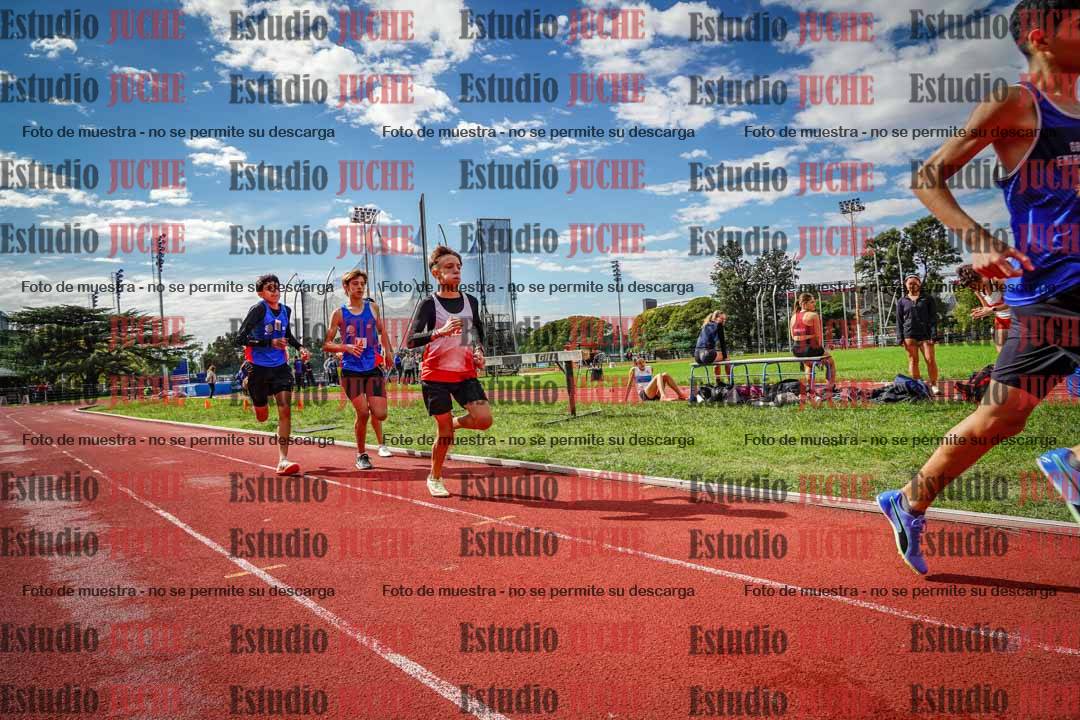 Fotos de los 600 m llanos de varones